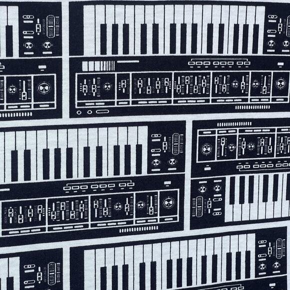 Lularoe Shirt Womens 3XL Black White Keyboard Piano Print Stretchy Music Graphic - Picture 3 of 9